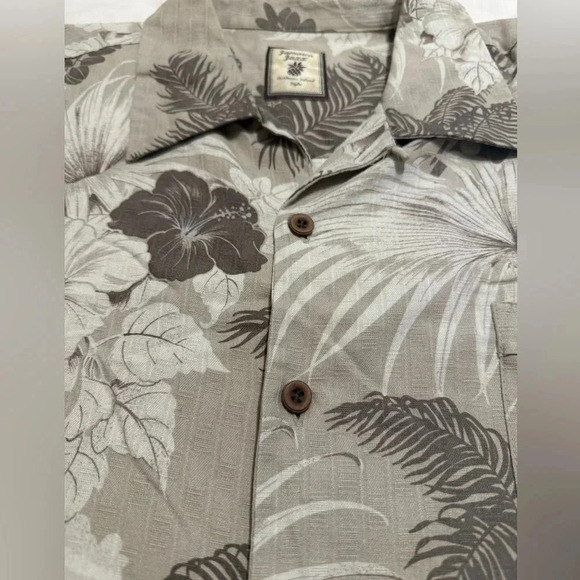 Jamaican Jaxx Silk Hawaiian Shirt - Picture 2 of 7